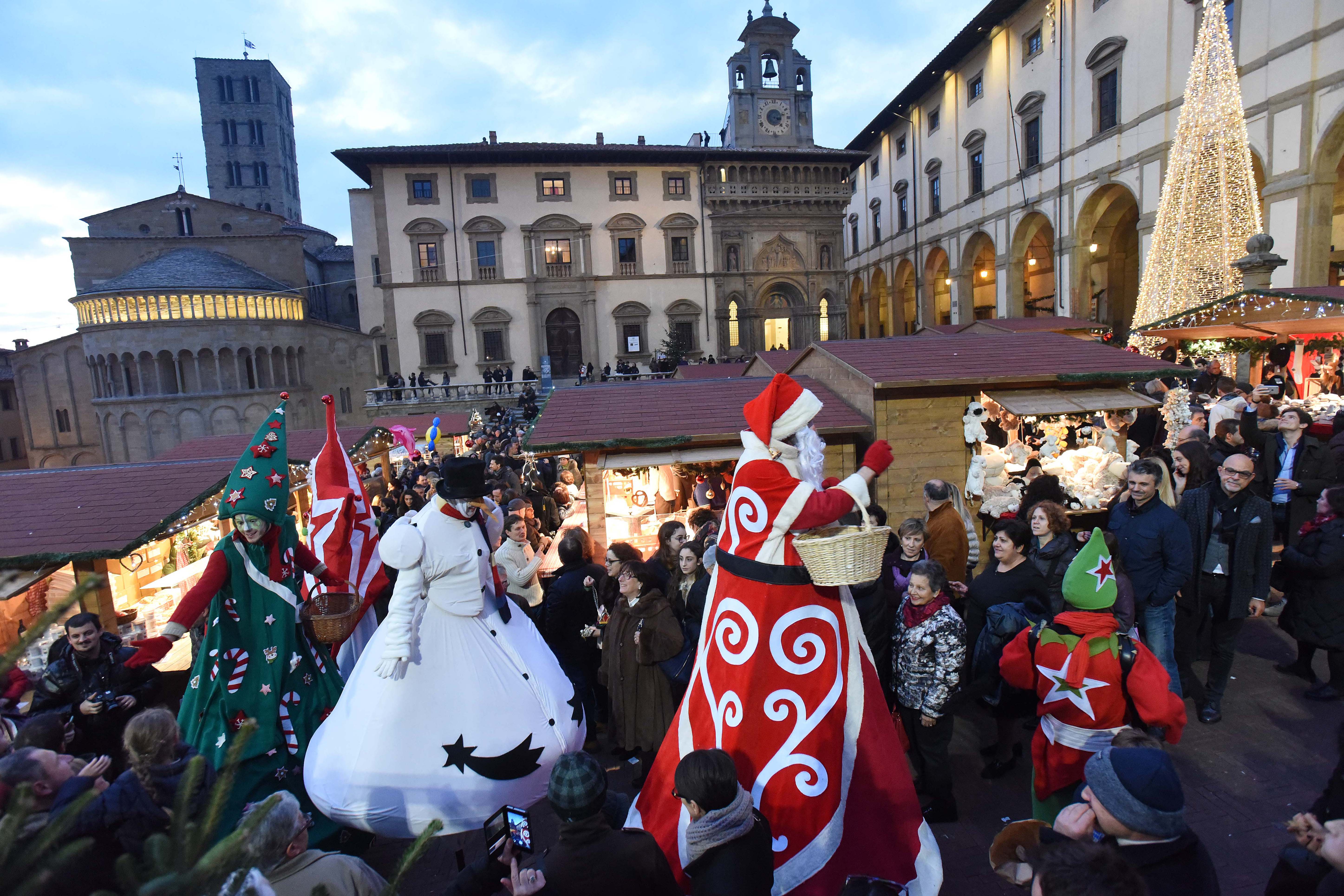 Citta Di Natale.Arezzo La Citta Del Natale Dal 17 Novembre Al 26 Dicembre Itinerari E Luoghi