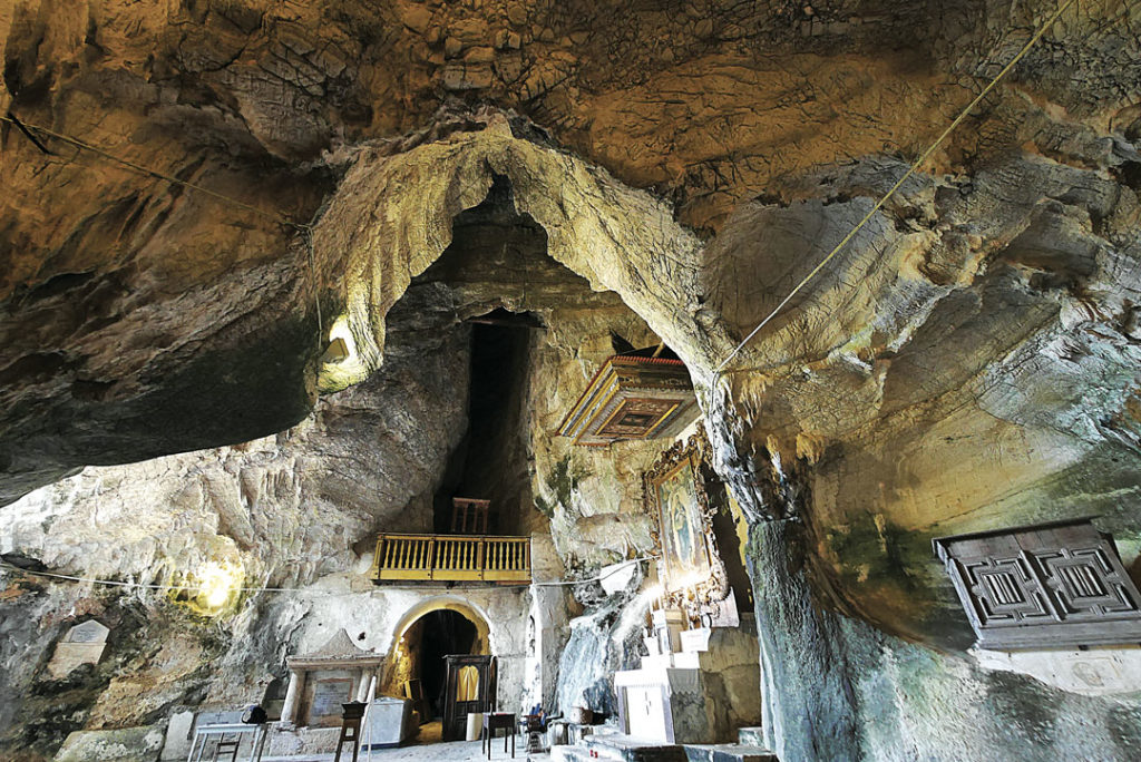 Cilento La Grotta di Sant'Angelo foto enrico caracciolo