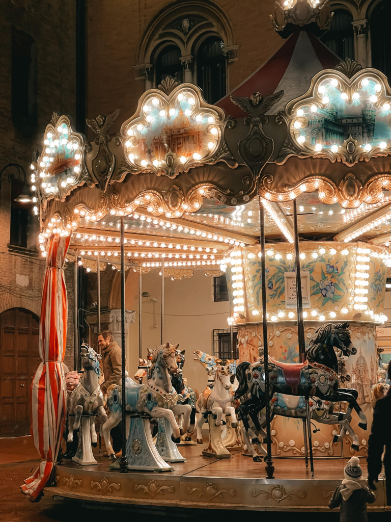 giostra dei cavalli - natale a ferrara