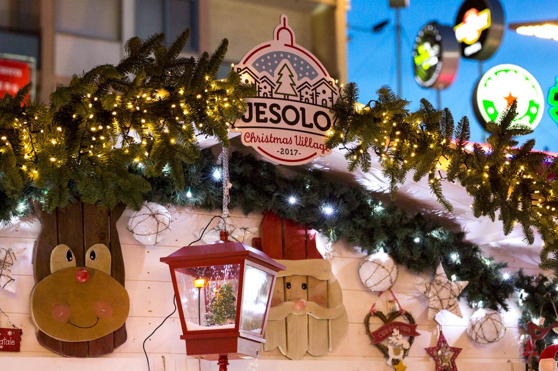 Il Paese Del Natale.Jesolo Christmas Village E Il Paese Del Cioccolato Itinerari E Luoghi