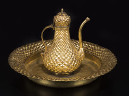 Bacile e versatoio tombak, Turchia, XIX secolo
