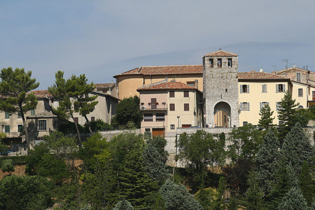 Il borgo di Costacciaro