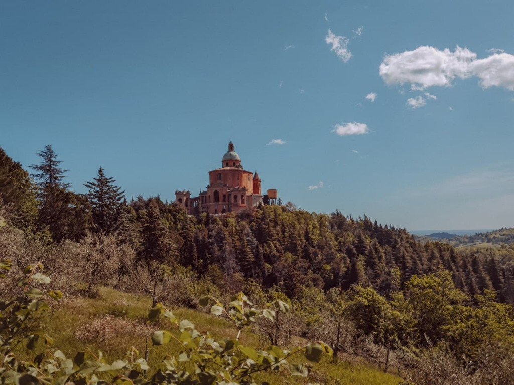 San Luca vista dai 300 scalini di Bologna