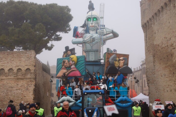 Carnevale di Fano 2024_ph. Comunica (3) Carnevale di Fano 2024_ph. Comunica