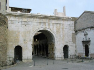 Fano, Arco d'Augusto_ph. Marco Giovenco