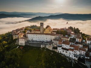 Istria, Motovun from above © Ente turistico Motovun Montona
