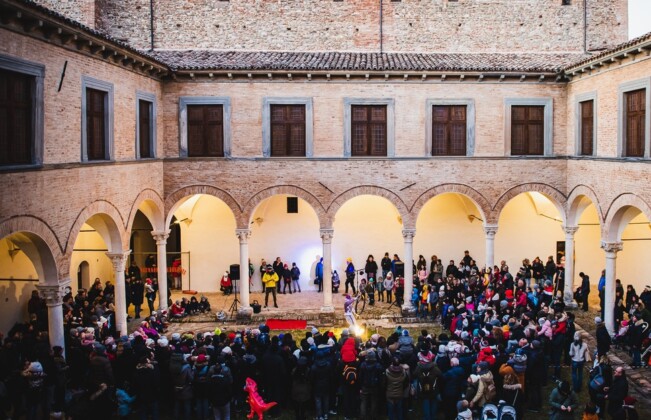 Spettacolo all_interno di Palazzo Ducale di Urbania