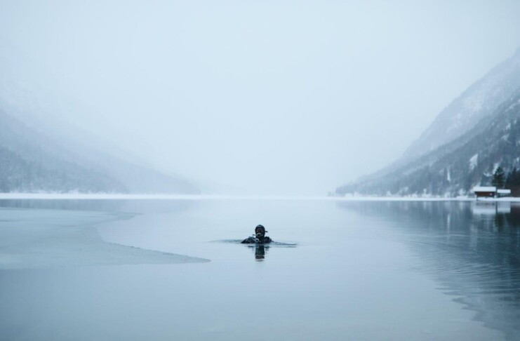 Eistauchen (c)Tirol Werbung, Ramon Haindl