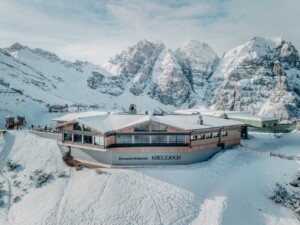 Panorama_Restaurant_Kreuzjoch_Schlick2000_Outside-c-Thorben_Jureczko