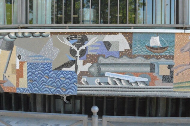 Alessandria, Palazzo delle Poste, i mosaici di Gino Severini, ph. M