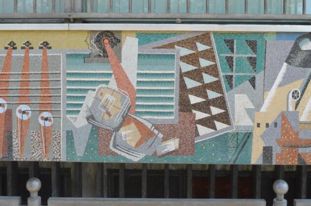 Alessandria, Palazzo delle Poste, i mosaici di Gino Severini, ph. M