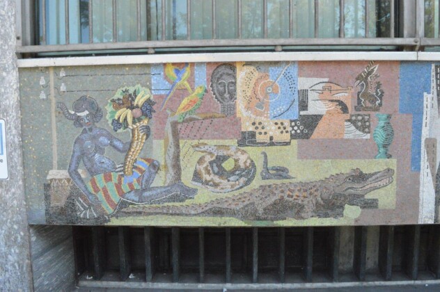 Alessandria, Palazzo delle Poste, i mosaici di Gino Severini, ph. M