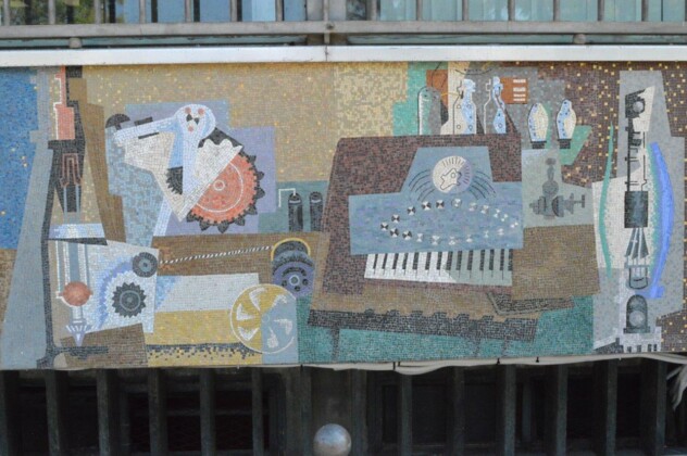 Alessandria, Palazzo delle Poste, i mosaici di Gino Severini, ph. M