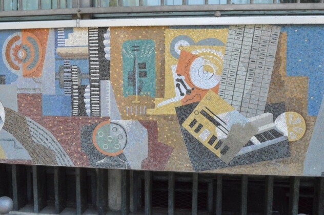 Alessandria, Palazzo delle Poste, i mosaici di Gino Severini, ph. M