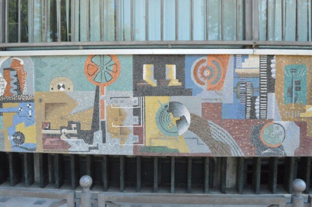 Alessandria, Palazzo delle Poste, i mosaici di Gino Severini, ph. M