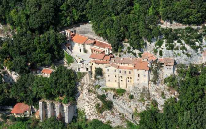Cammini aperti, Contigliano-Greccio