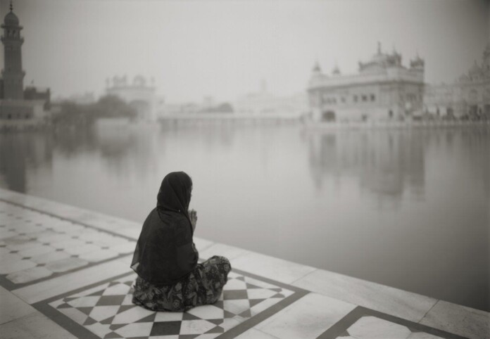 Kenro Izu_Amritsar #376, India_2009 Kenro Izu_Amritsar #376, India_2009