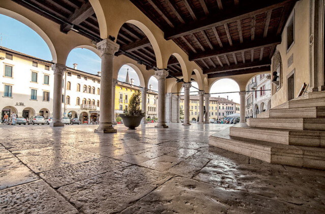 Le città del miele, Sacile, piazza del Popolo