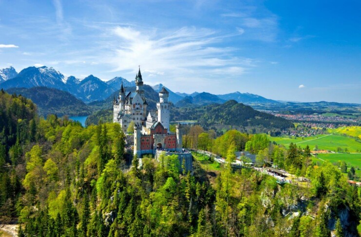 Neuschwanstein Castle in Schwangau (c) Lookphotos Florian Werner