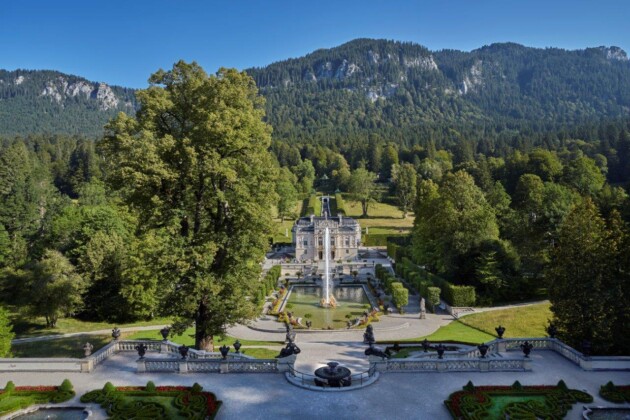 Schlosspark Linderhof_Terrassengaerten © Bayerische Schlösserverwaltung_Maria Scherf, Andrea Gruber