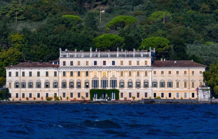 Lago di Garda, Bogliaco di Gargnano. Villa Bettoni