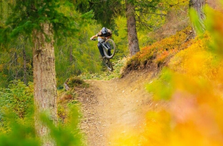 Ciclista in Bike park Plan de Corones