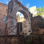 Terracina, Arco Quadrifronte, ingresso al Foro Emiliano. Ph. Marco Giovenco