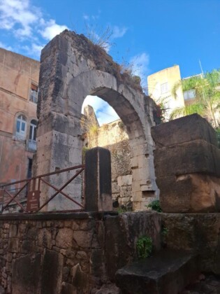 Terracina, Arco Quadrifronte, ingresso al Foro Emiliano. Ph. Marco Giovenco