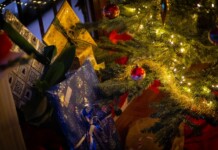 Natale di sapori e benessere: idee per un dicembre speciale Regali di Natale. Foto di Michel Stockman su Unsplash