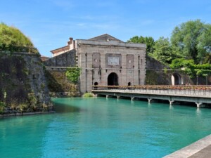 Peschiera del Garda, canali e fortezza_ph. Marco Giovenco
