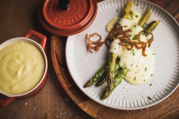 Gebratener Spargel auf Aligot von Koch Klaus-Werner Wagner &copy; Dimitri Dell_#heimat Schwarzwald