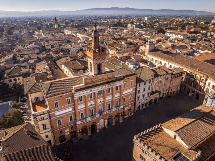 palazzo comunale e palazzo orfini Foligno, palazzo comunale e palazzo Orfini