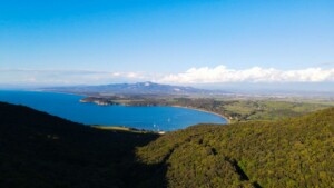 Golfo Baratti Veduta Aerea, foto Suber festival