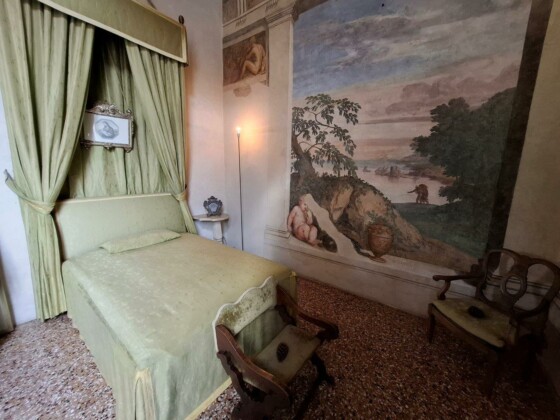 La camera del vescovo a Villa Vescovi a Torreglia, foto Marco Giovenco