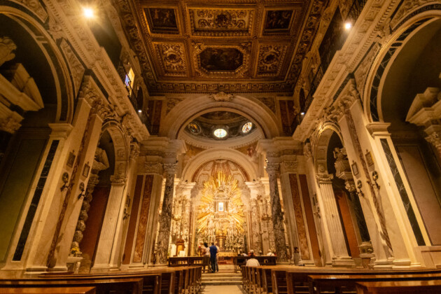 Interno del Santuario della Madonna delle Grazie di Montenero, foto Scilla Nascimbene