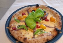 Tramonti, tra il Tintore e le origini della pizza Pizza di Tramonti, foto Marco Giovenco