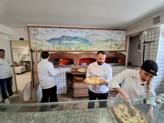 Pizzaioli in gara al PizzAcademy di Tramonti, foto Marco Giovenco