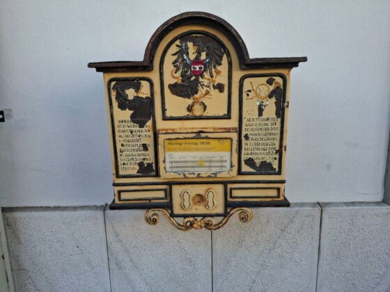 Carinzia,Villach, l'antica cassetta postale dei tempi di Maria teresa d'Austria, foto Marco Giovenco