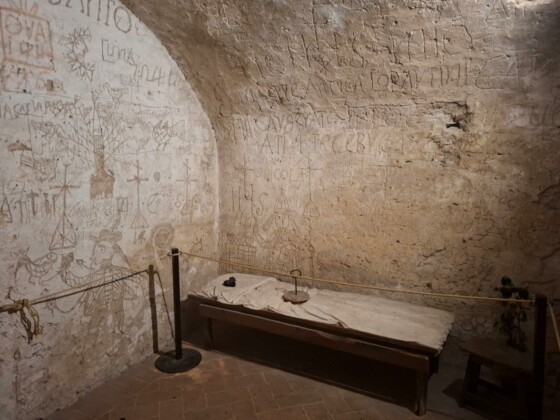 Umbria, Narni sotterranea, cella dell'inquisizione, foto Marco Giovenco