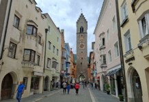 Vipiteno estate 2026: cosa vedere, fare e vivere nel borgo più a nord d’Italia Vipiteno, Torre delle Dodici, foto Marco Giovenco