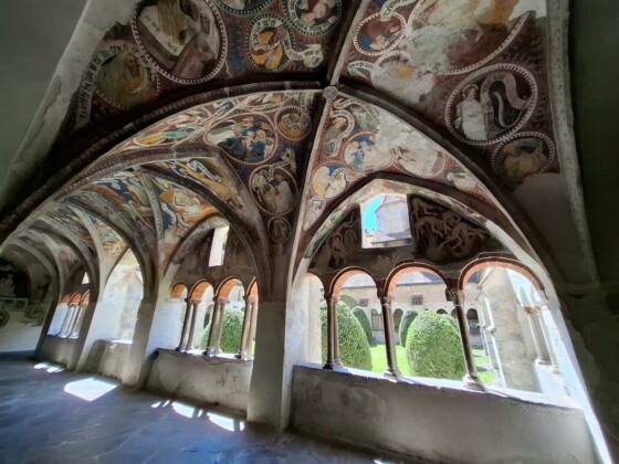 Duomo di Bressanone, gli affreschi del chiostro, foto Marco Giovenco
