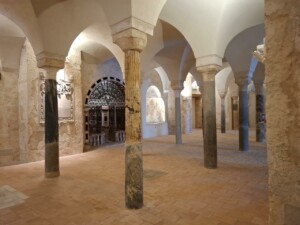 Gerace, Basilica Concattedrale di Santa Maria Assunta, la cd. Cripta, foto Marco Giovenco