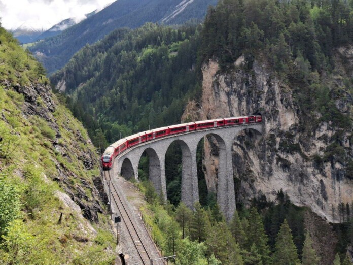 Svizzera, viadotto del Landwasser, Trenino Rosso Albula. Foto Marco Giovenco (39) Svizzera, viadotto del Landwasser, Trenino Rosso Albula. Foto Marco Giovenco